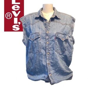 ♥️ Levi's Classic Blue Denim Shirt Cutoff Sleeves Size L